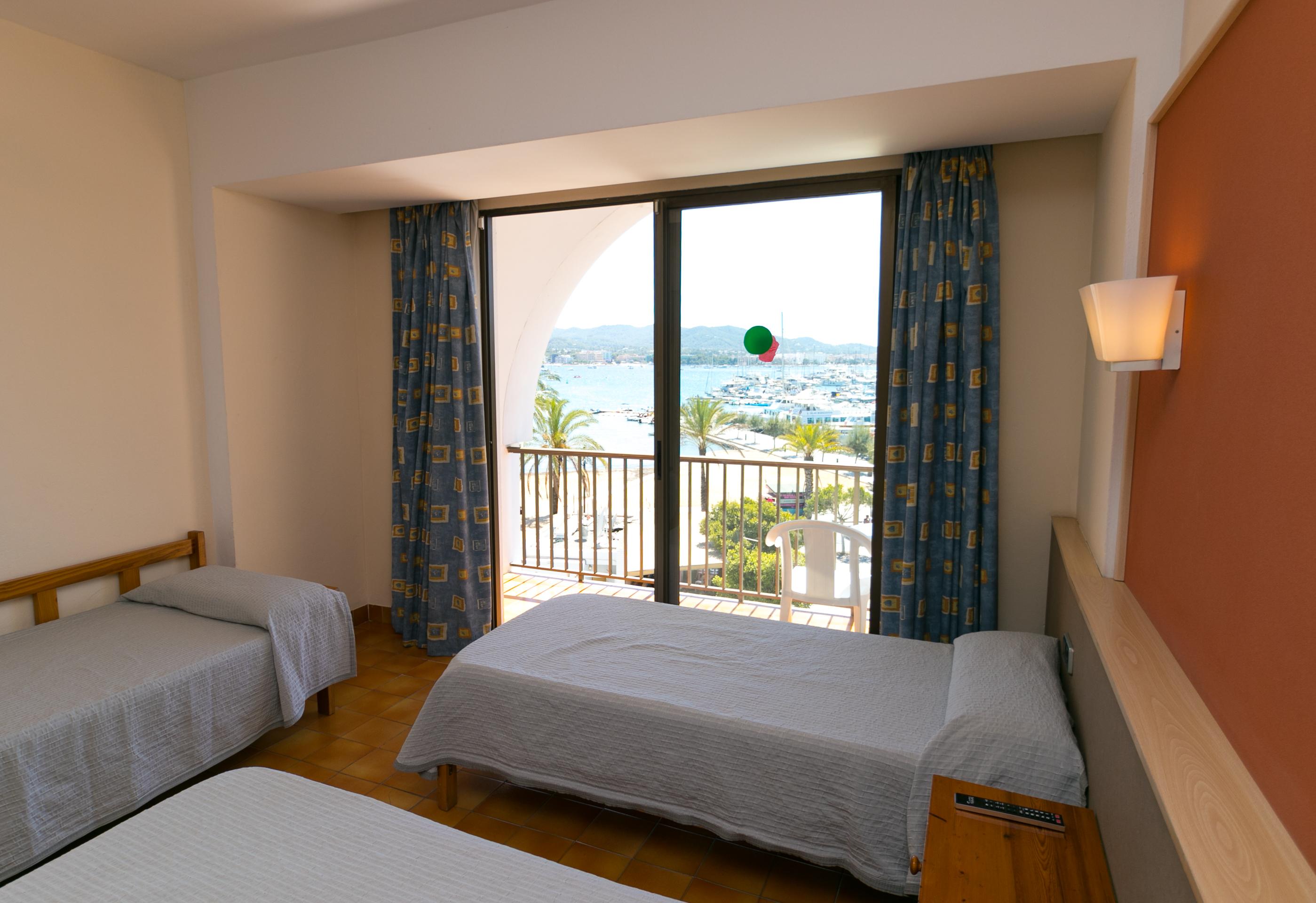 The White (adults Only) Appartement